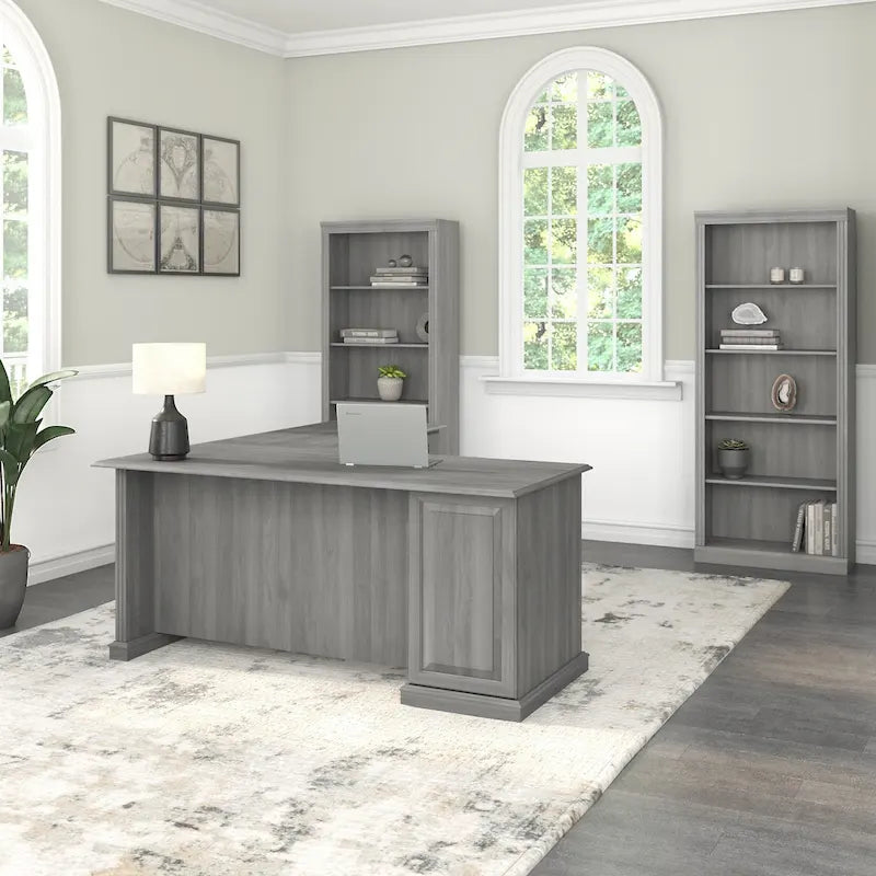 Scrivania per computer e libreria a forma di L Saratoga di Bush Furniture