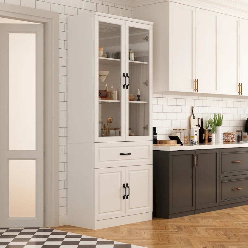 Grande credenza bianca elegante con ante in vetro