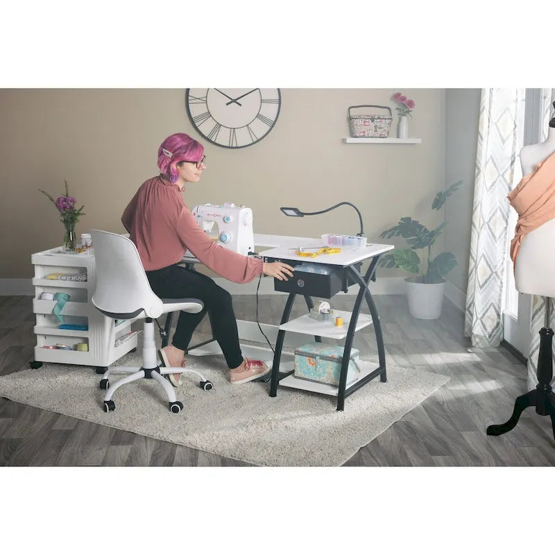 Scrivania da cucito Comet Plus con o senza griglie superiori per il taglio